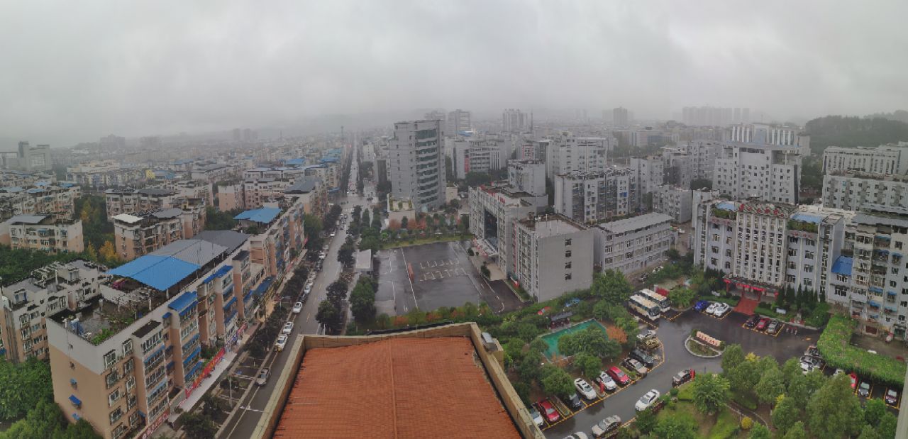 煙雨儀隴,小東山彩林.守望,迷濛的初冬