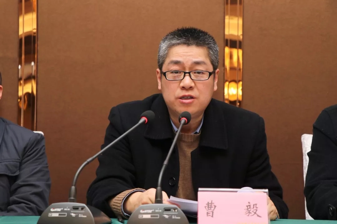 知联会成立大会   县委常委,县统战部长曹毅代表县委和统战部对新联会