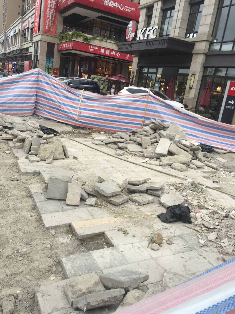 �ϴ���·����