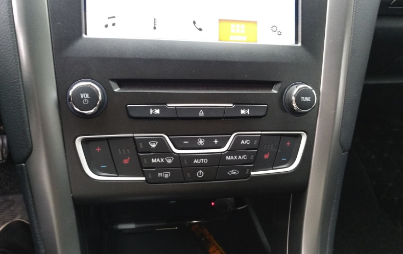 083542y4bmh99vmh988bom.jpg