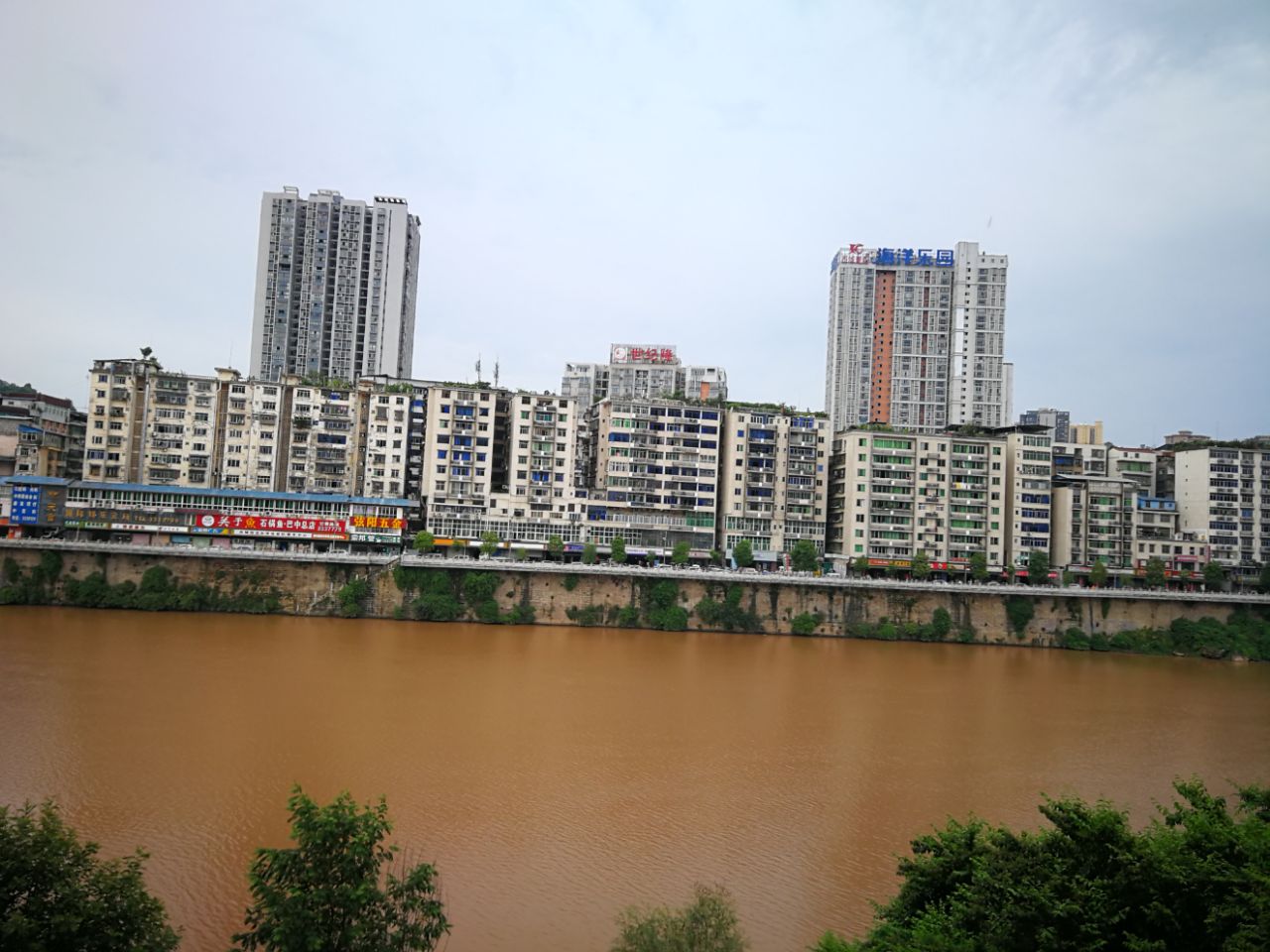 雨后巴河-巴中论坛-麻辣社区 四川第一网络社区 你的言论 影响四川