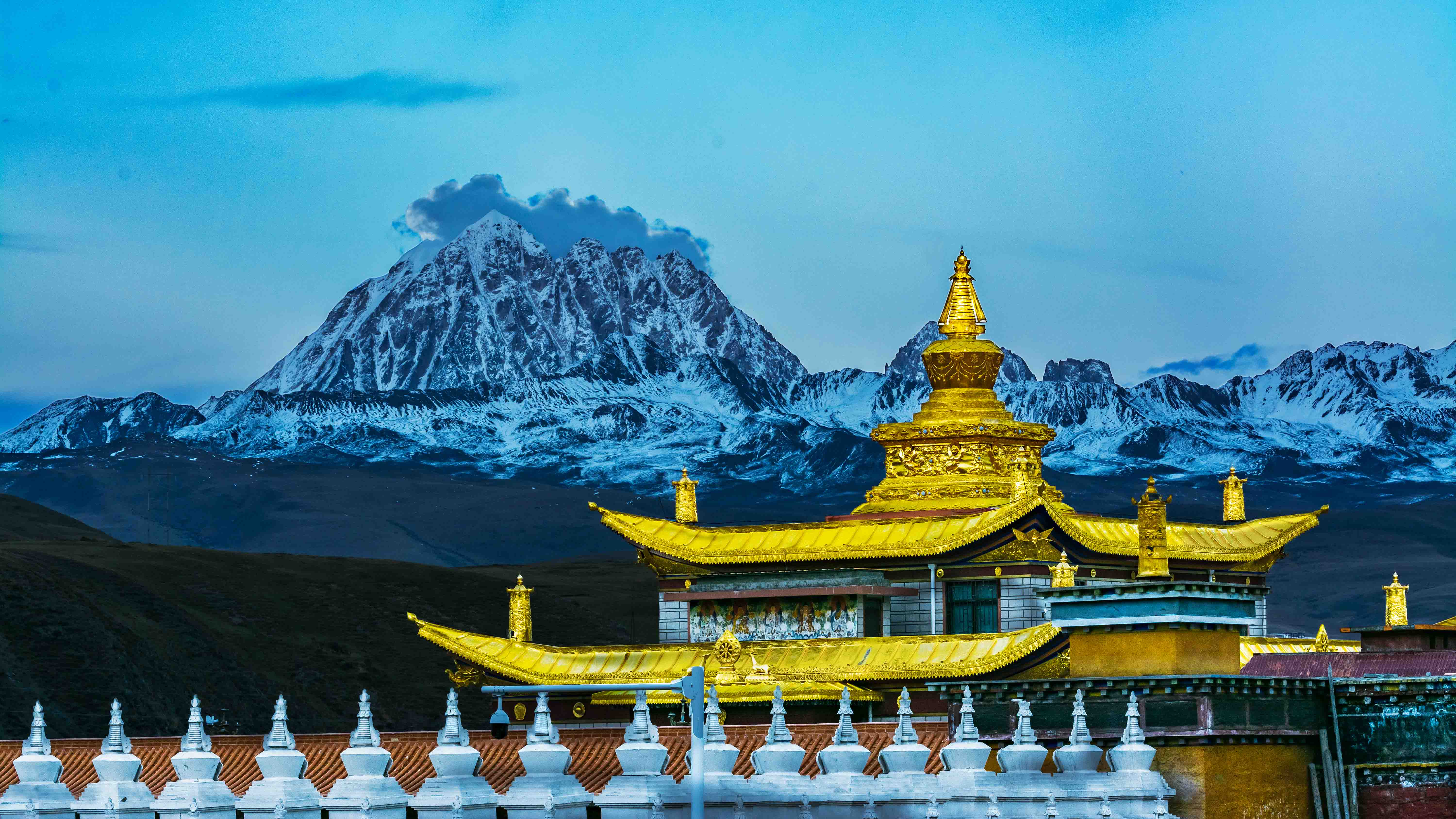 手机拍雅拉雪山