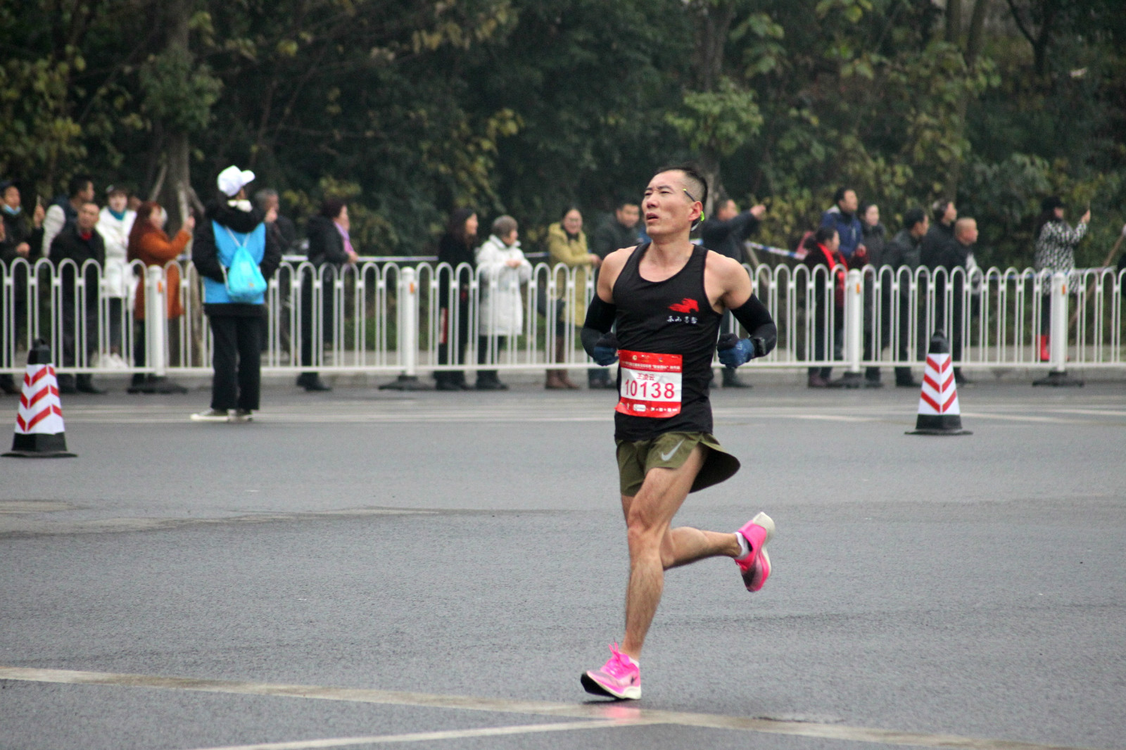 130347gc1ev11tubni0b7e.jpg