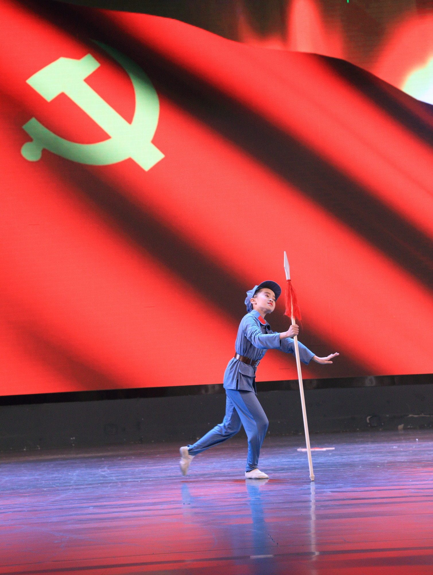 儿童红军舞蹈动作图片
