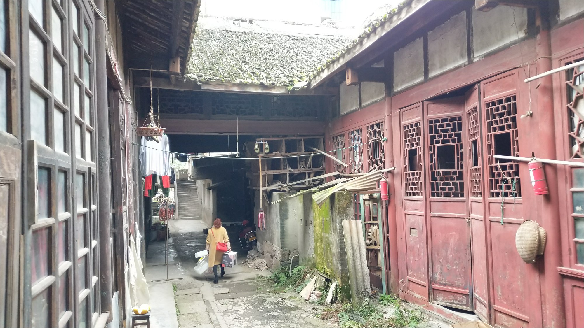 P00115-110018.jpg