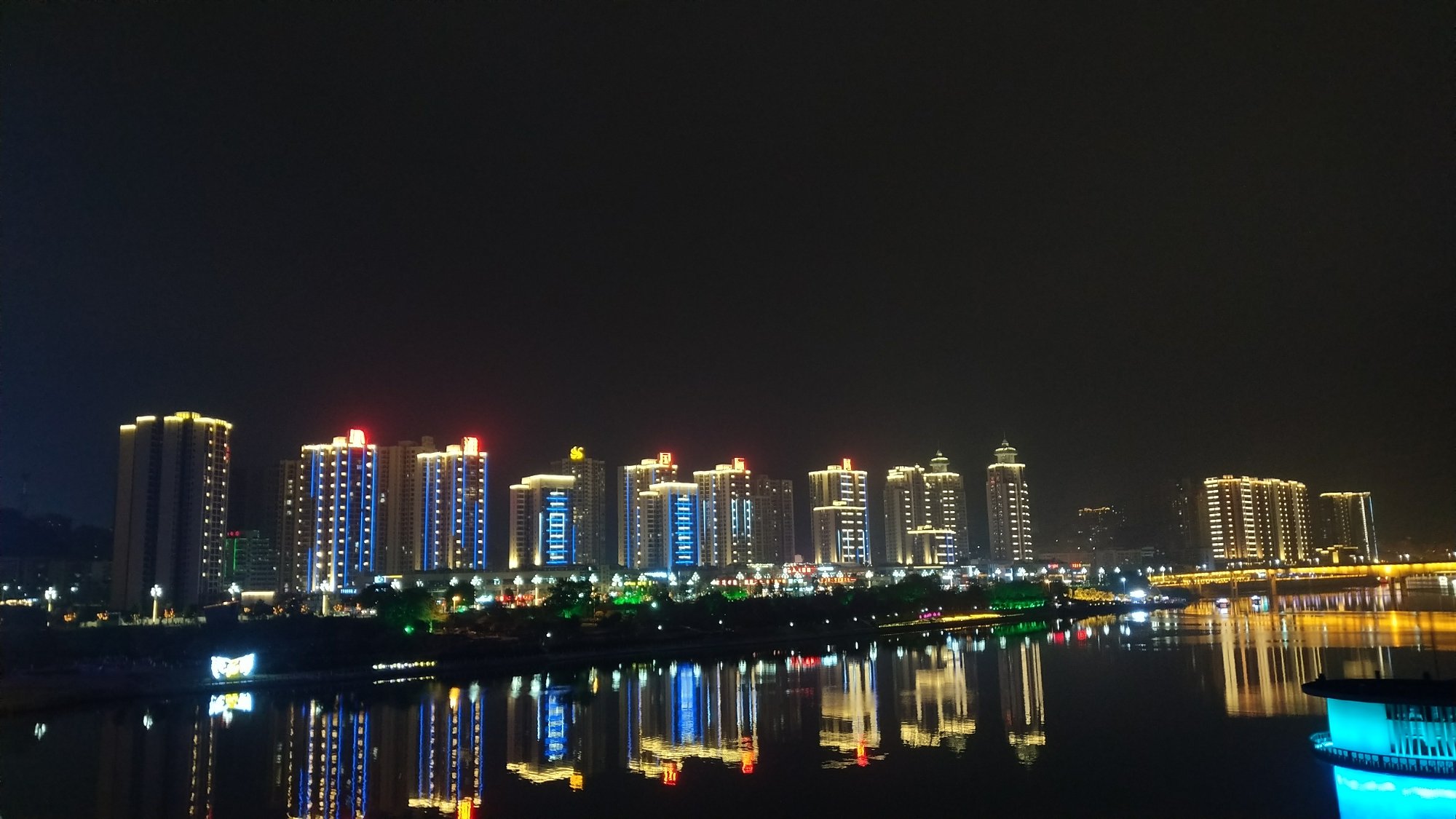 P00115-193217.jpg