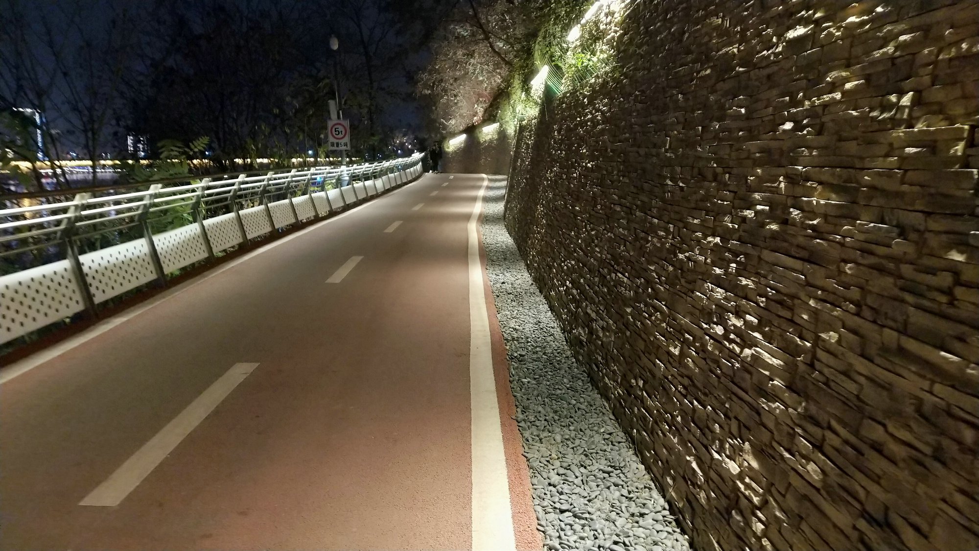 P00115-194128.jpg