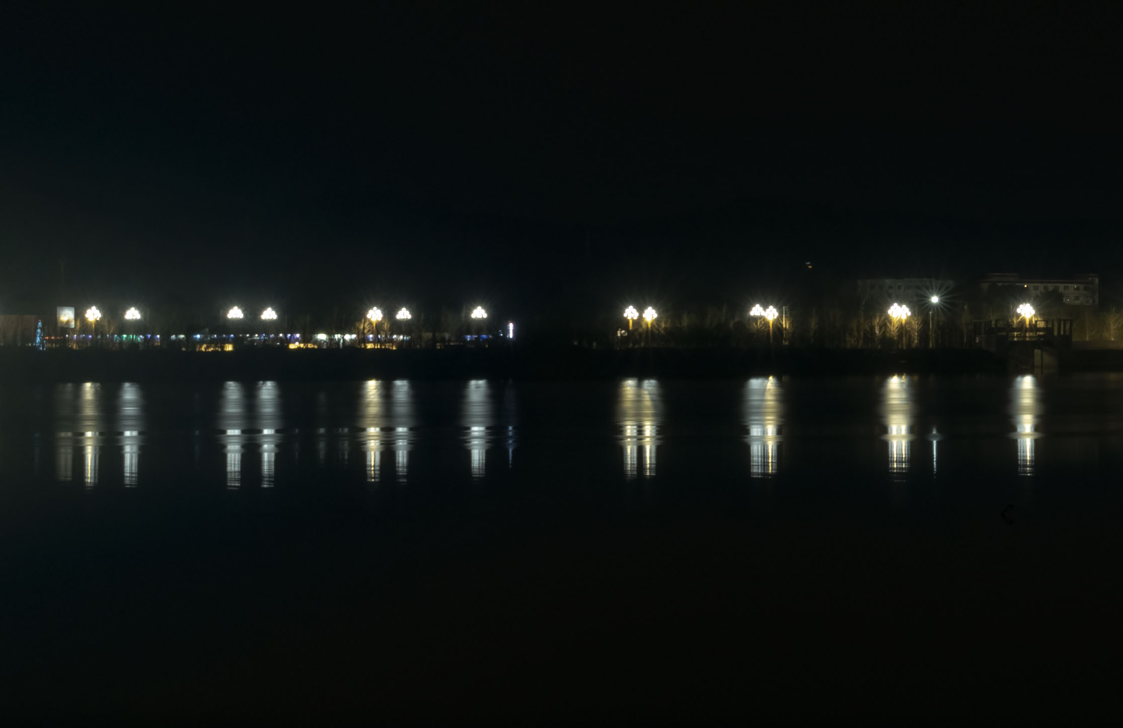 D8B_2326.jpg