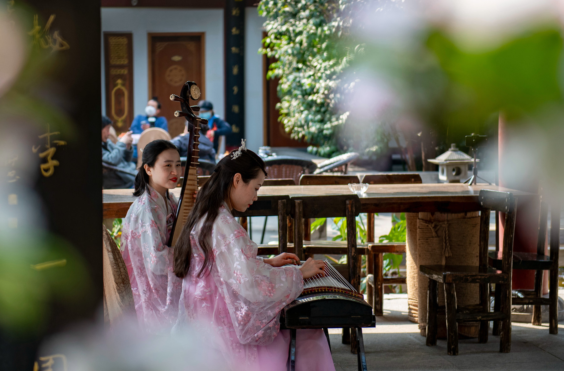 博相府賞海棠,聽雅樂覓知音,品陝菜知唐宴——陝菜探秘第100站