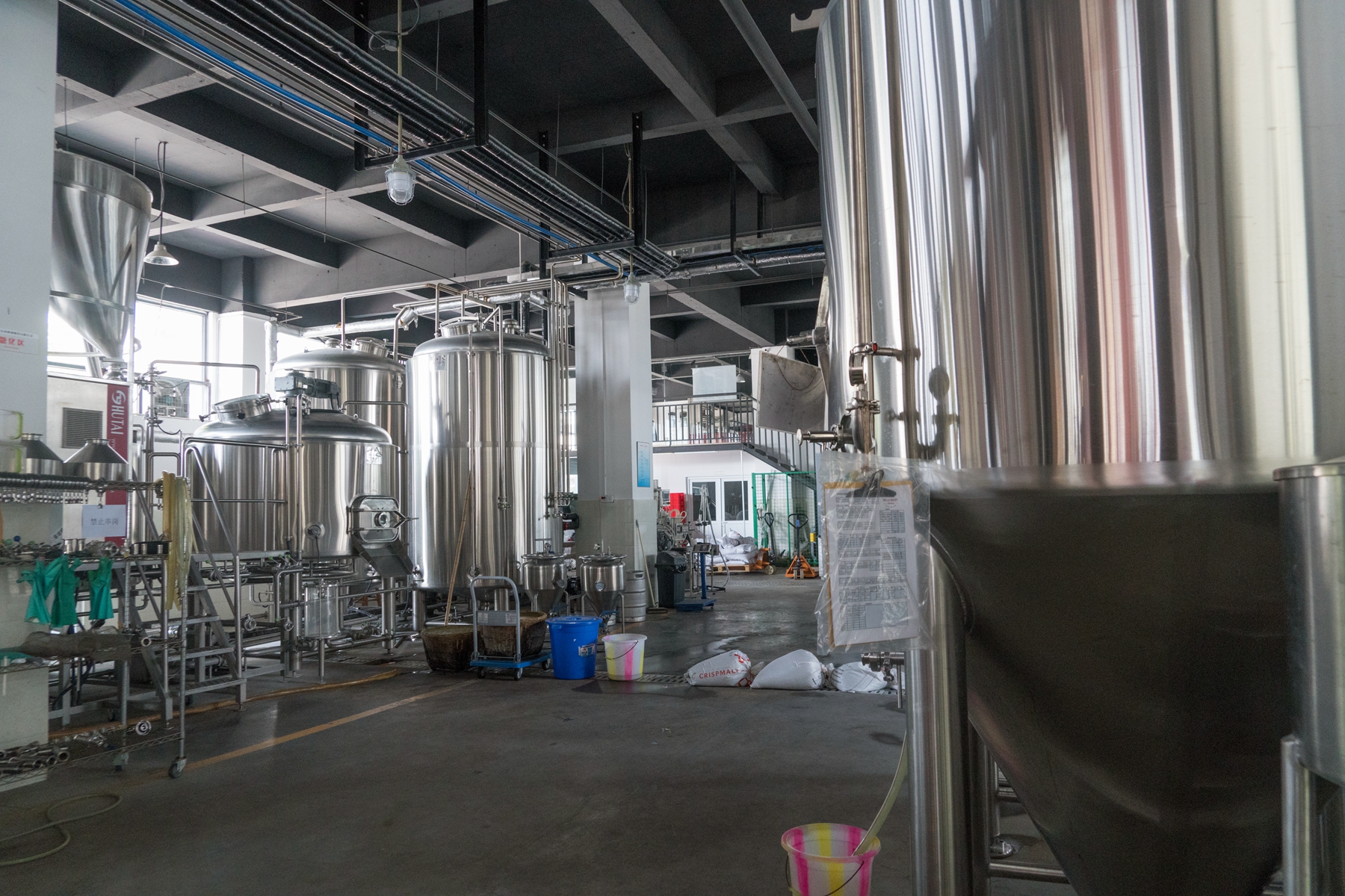 酒店型精酿啤酒设备- 资讯中心 -山东尊皇发酵设备有限公司