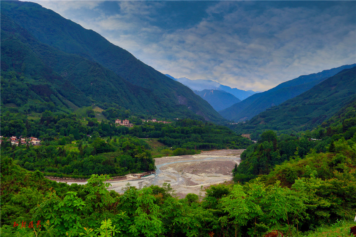 都江堰虹口景区图片