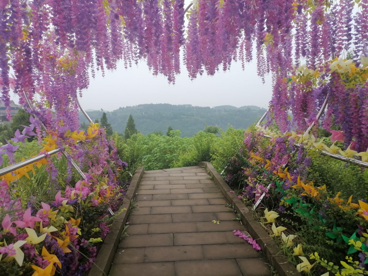 红豆村爱情公园一日游