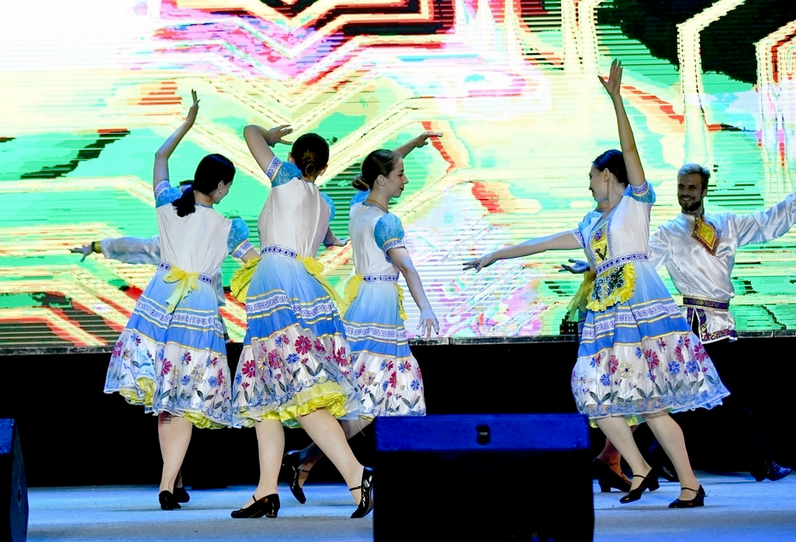 093547pc0yln0eakna1ljs.jpg