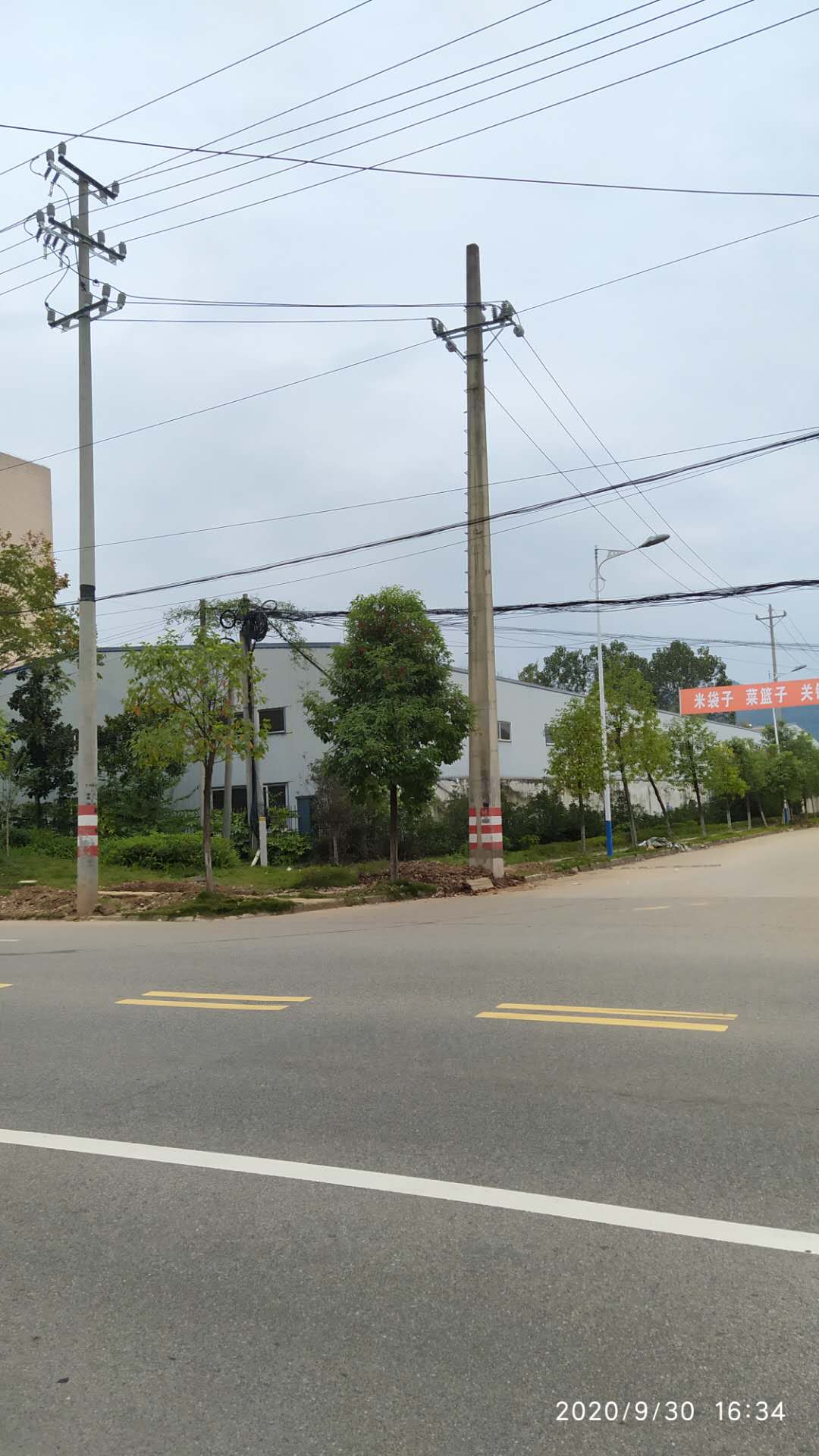 013102x29wwkozk1uw7czv.jpg