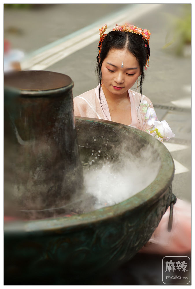 200941a95jn3ct5j7pz99t.jpg
