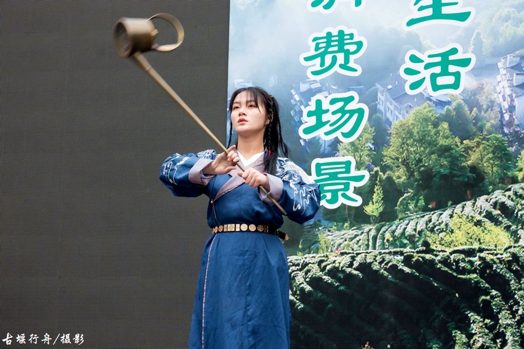 001215aqmvm163iaki3iyn.jpg