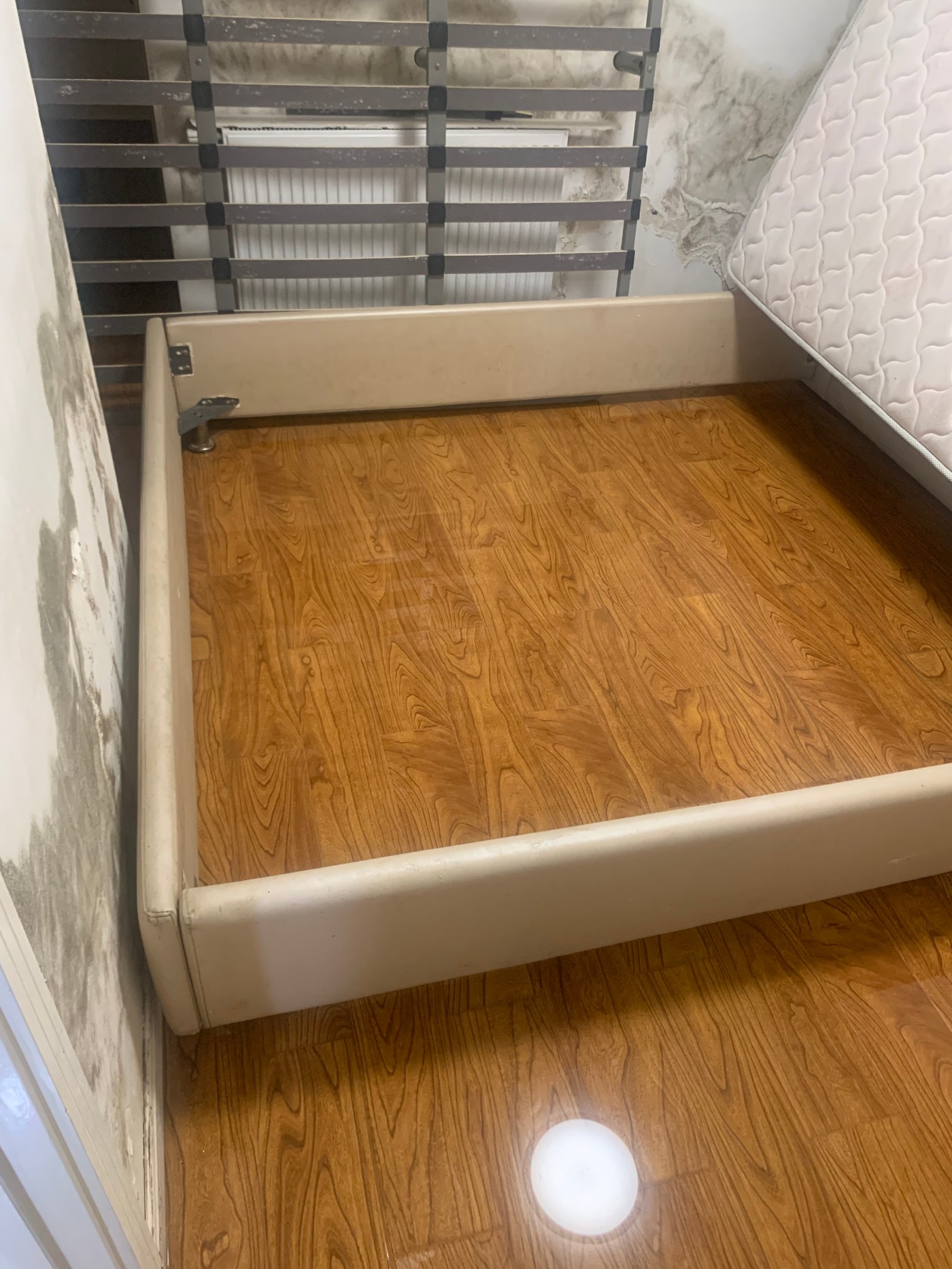 23��������ˮ��ǽ��ù������