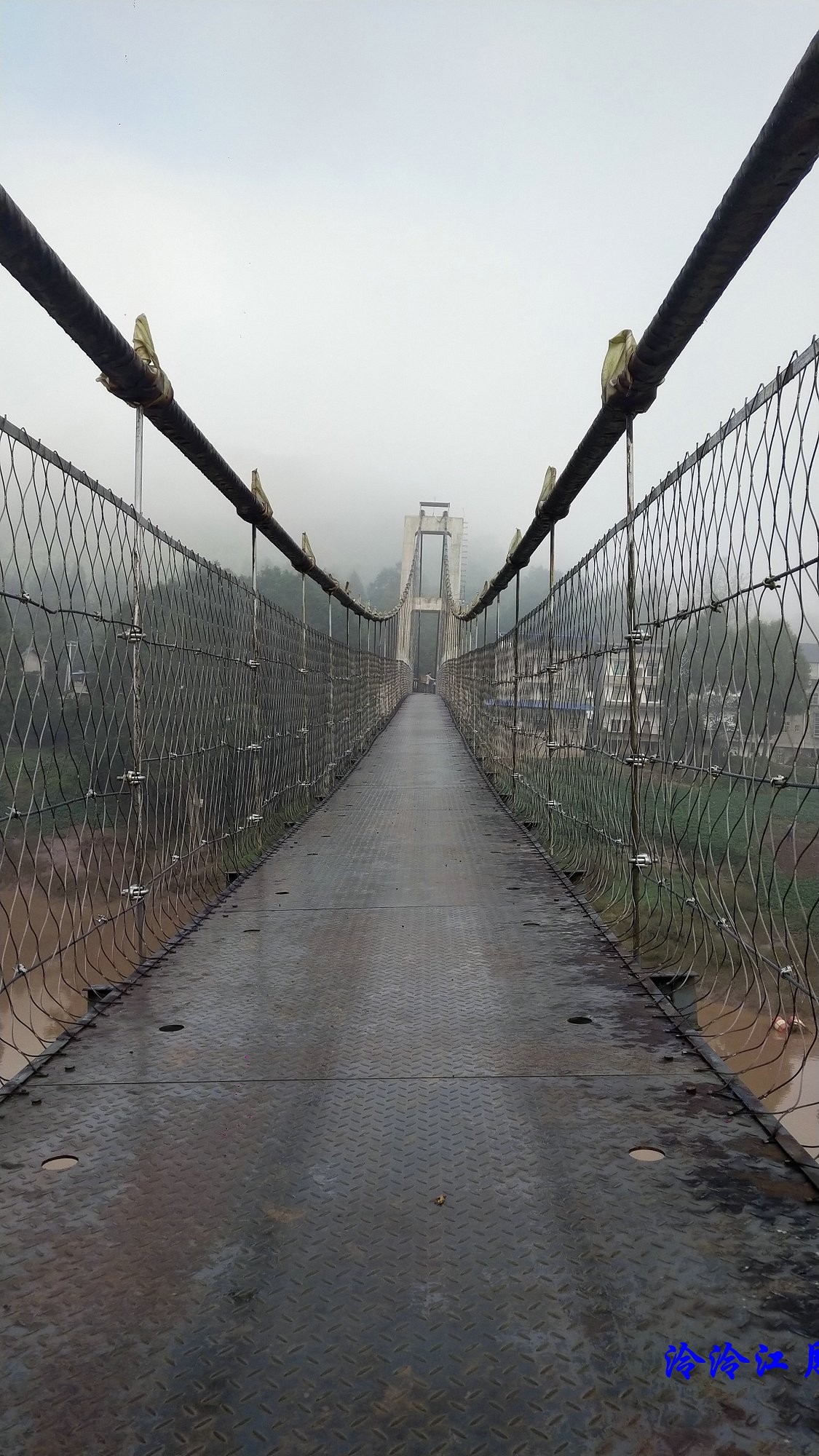 P10930-081935.jpg