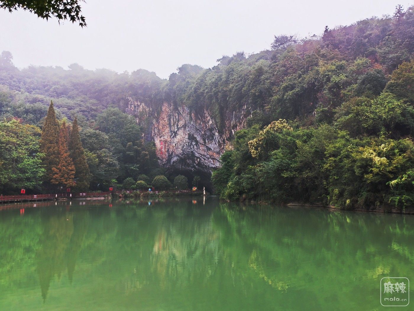 郴州万华岩旅游区图片