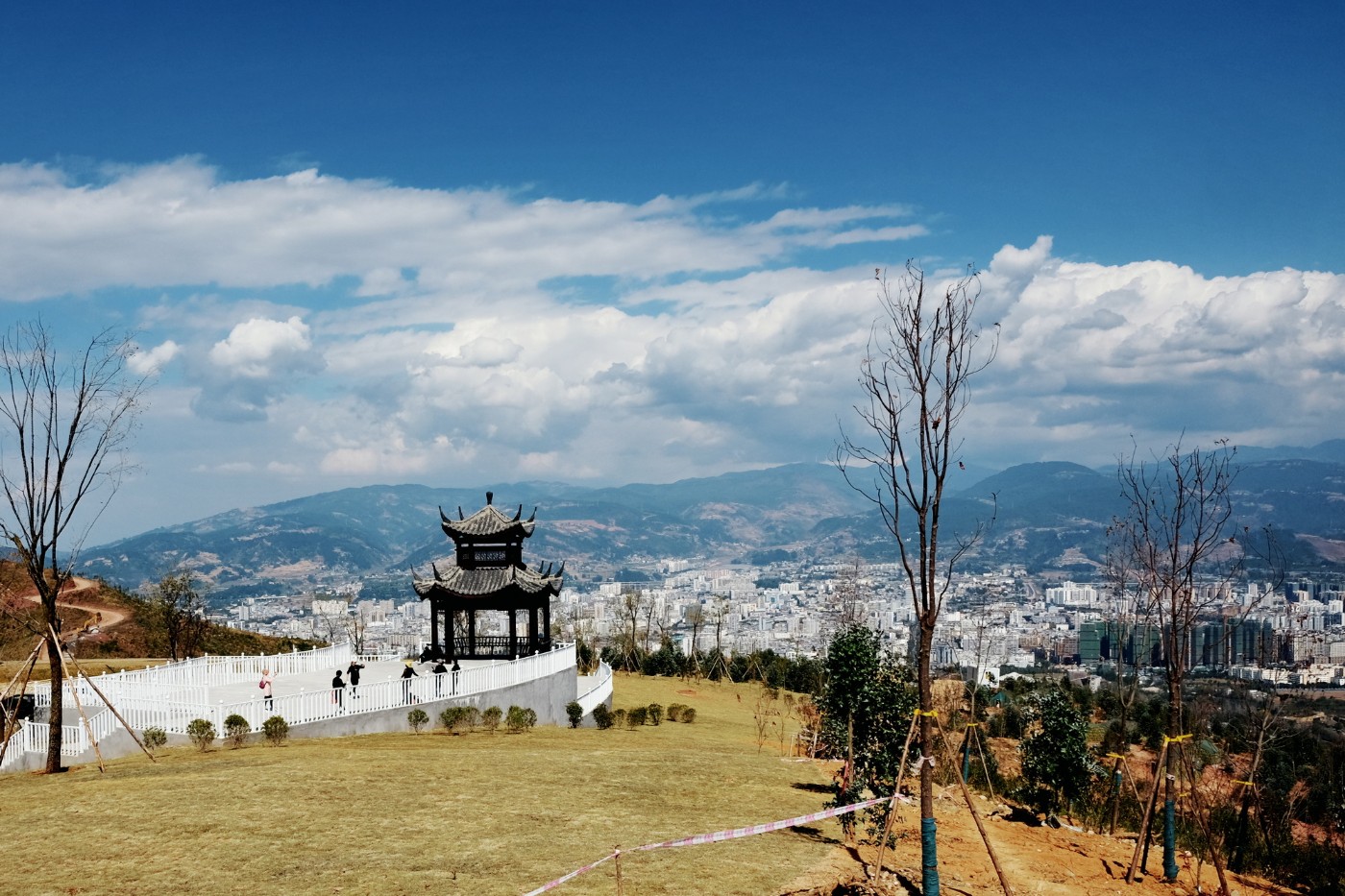 西昌泸山后山风光