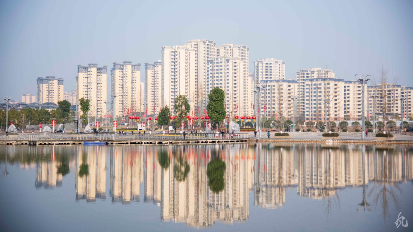 营山水景广场简介图片