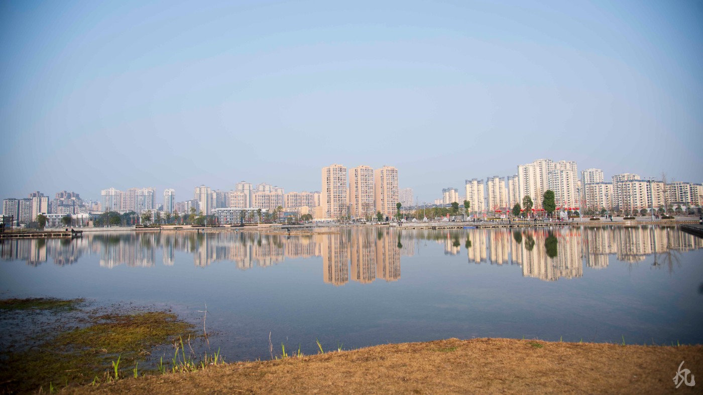 营山水景广场简介图片