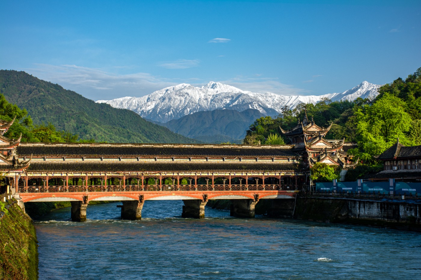 都江堰景区海拔图片