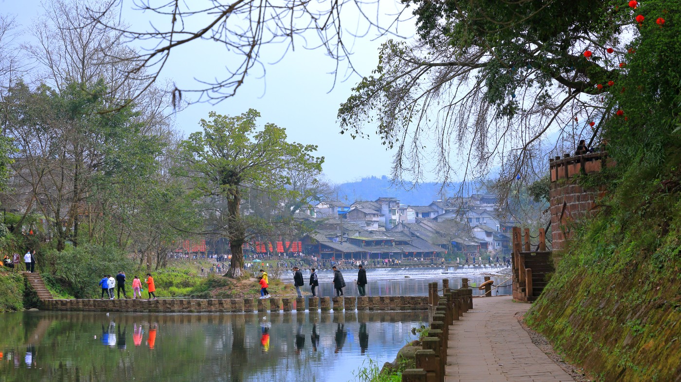 烟雨柳江图片