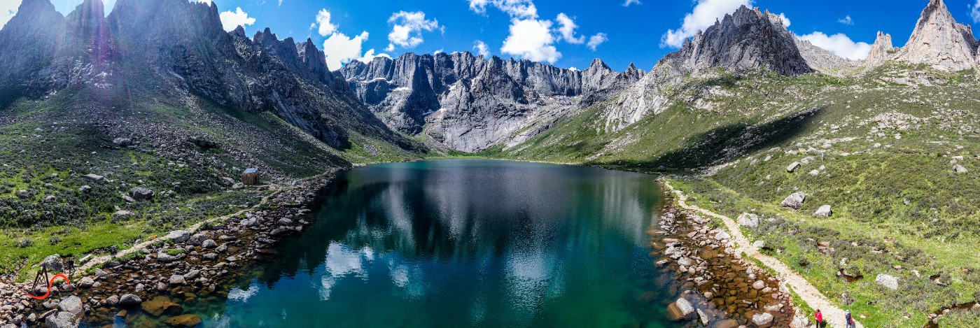 阿坝县石头山风景图片