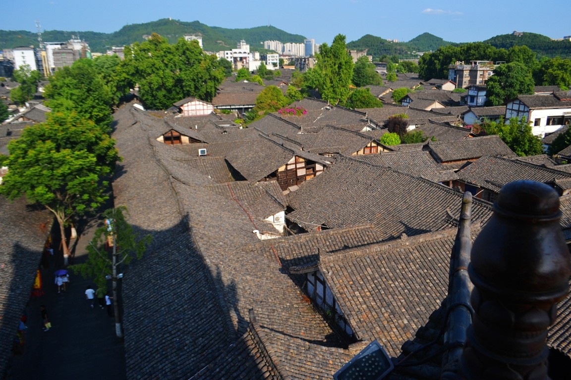 閬中古城——之(中天樓三樓上外望的八方古城全景)-營山論壇-麻辣社區