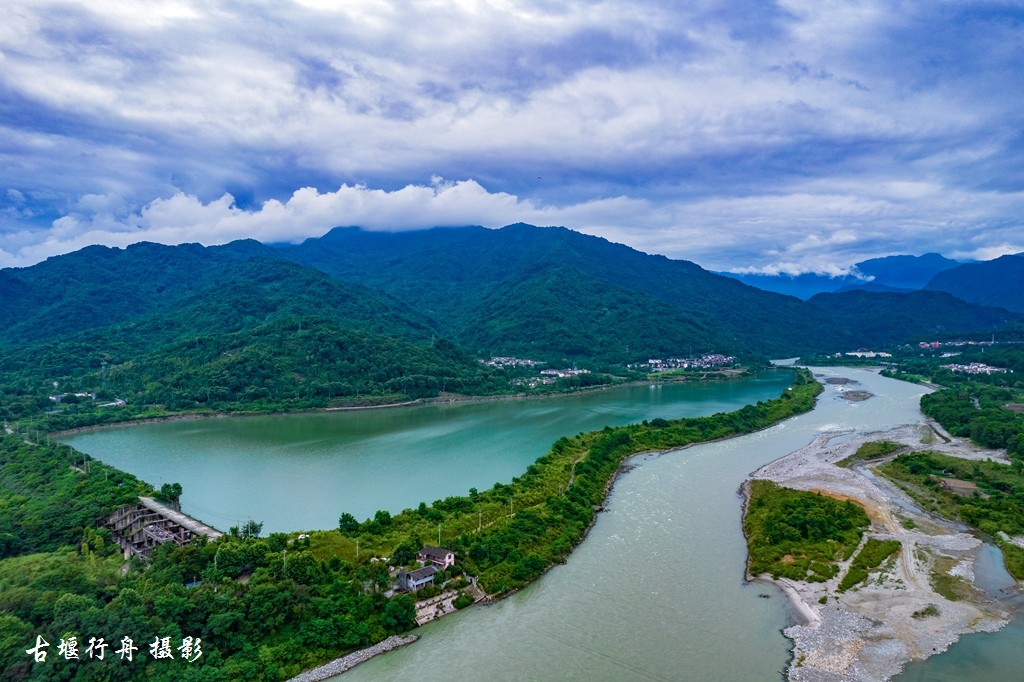 悠悠岷江水,古堰水长流【已上首页】