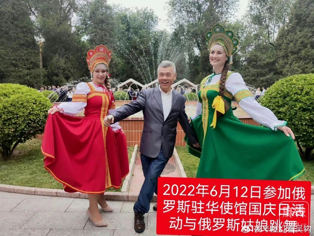 49f56b87ly4hg5qazgn4wj213z0u0gu3.jpg