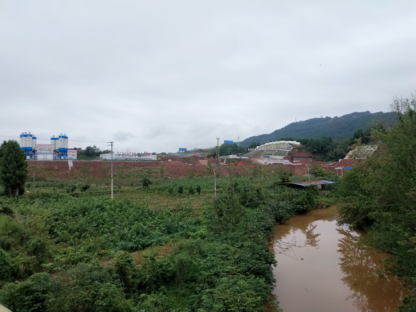 P30928-163415.jpg