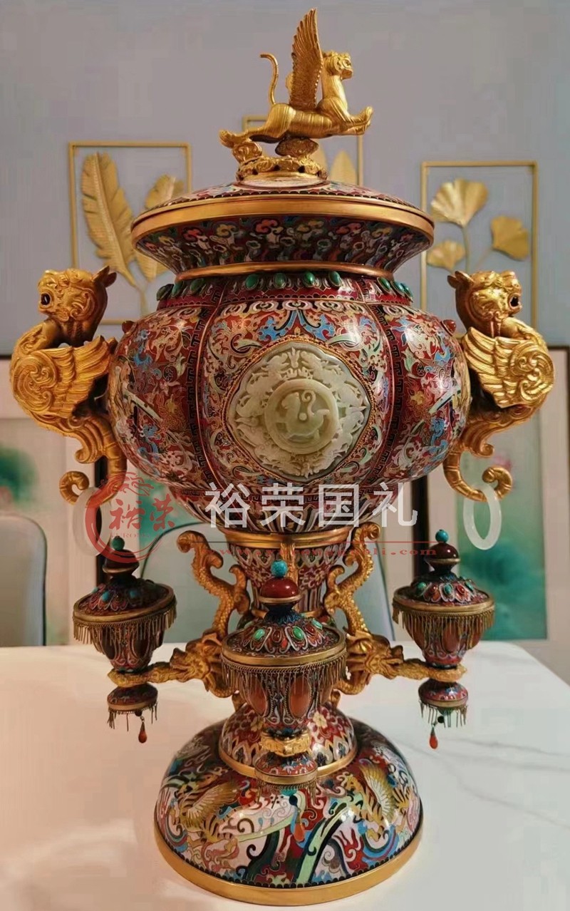 1-2304261G123294.jpg