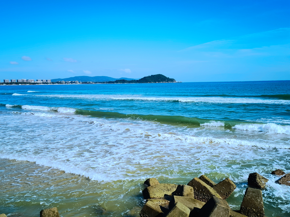 万宁市神州半岛壮丽的海上风光