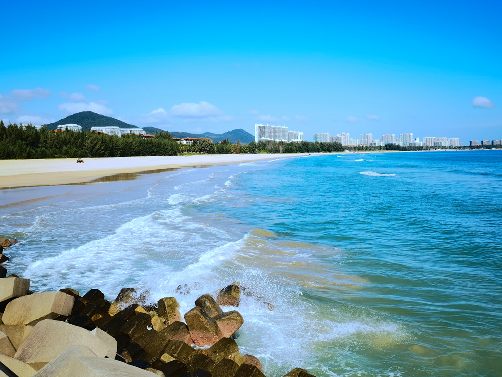 万宁市神州半岛壮丽的海上风光