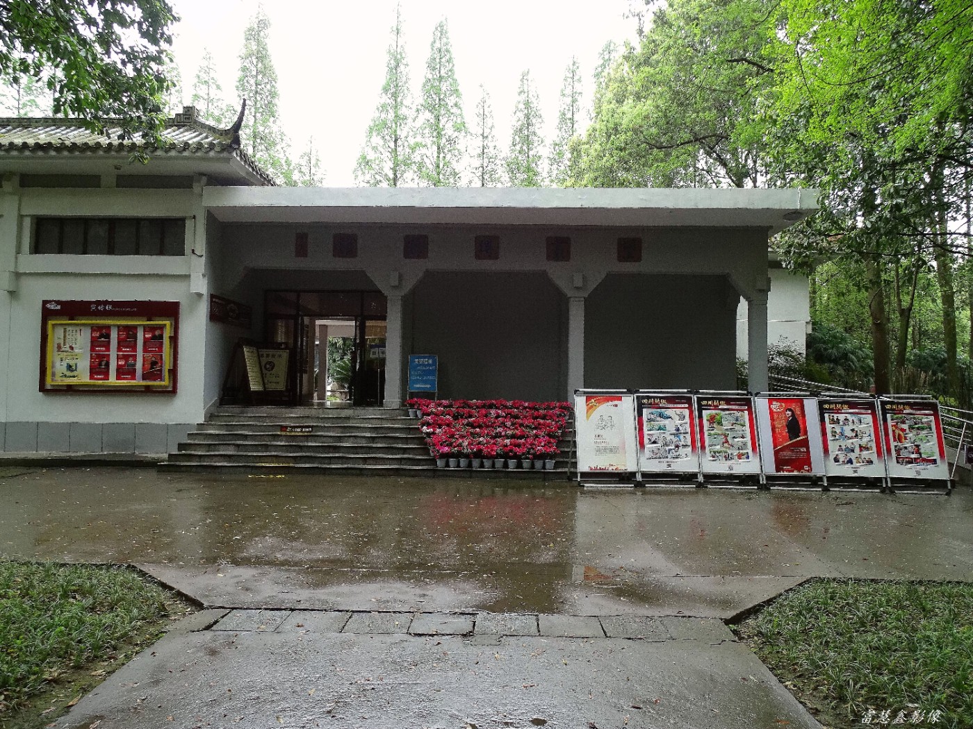 DSC03585_.jpg