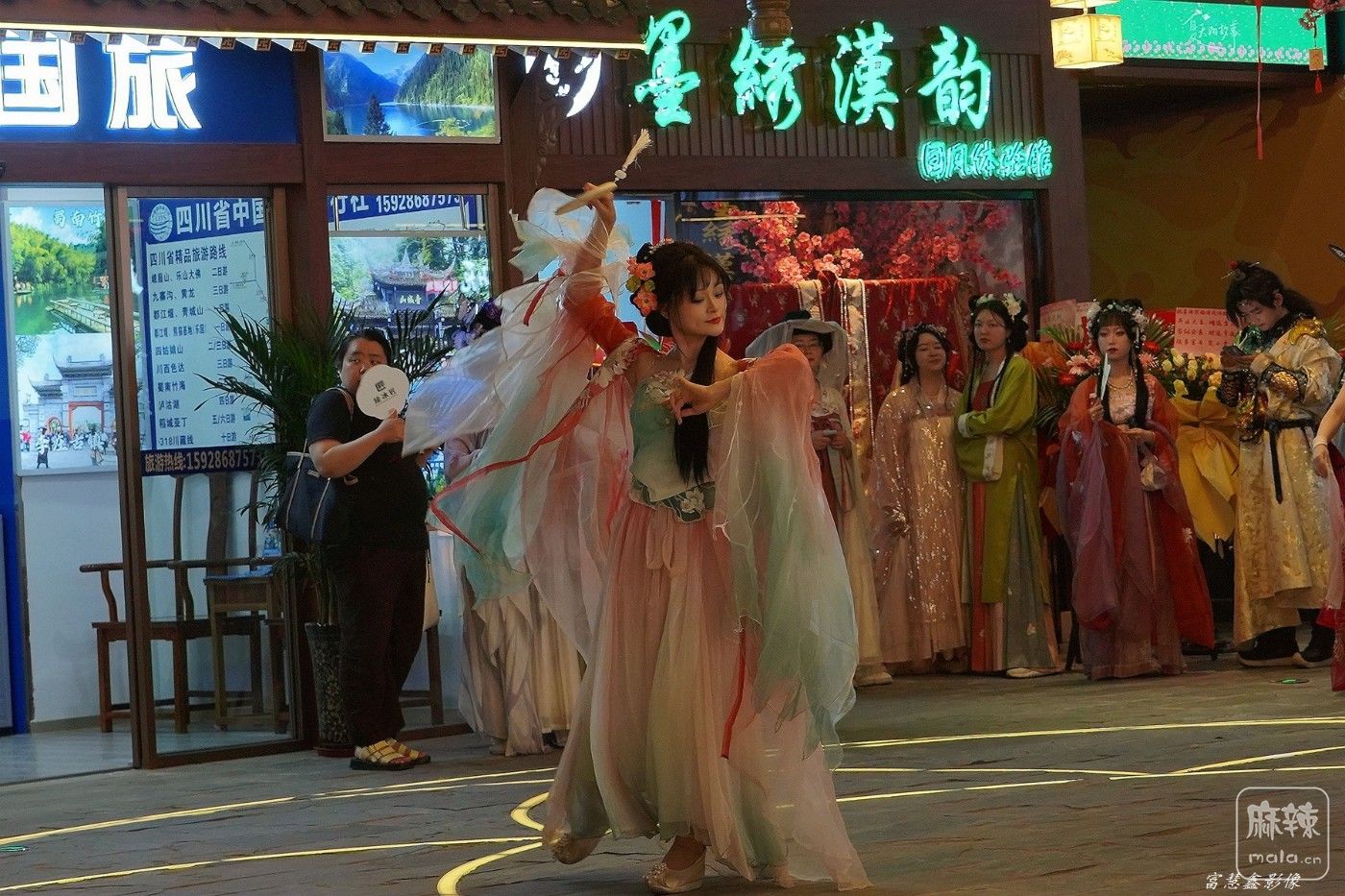 DSC08504_.jpg