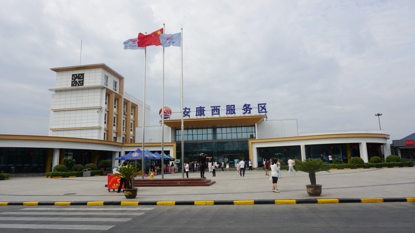DSC00883_conew1.jpg