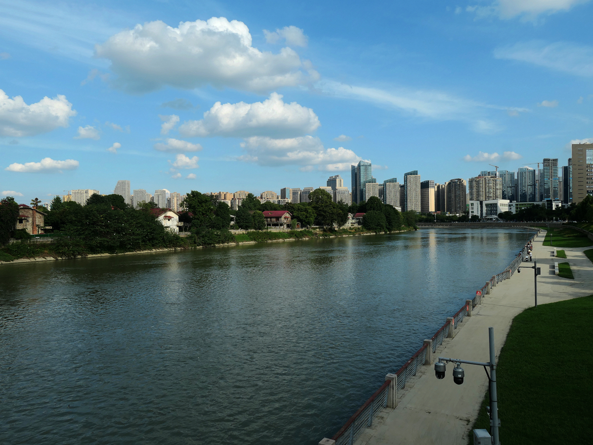 L1048372_.jpg