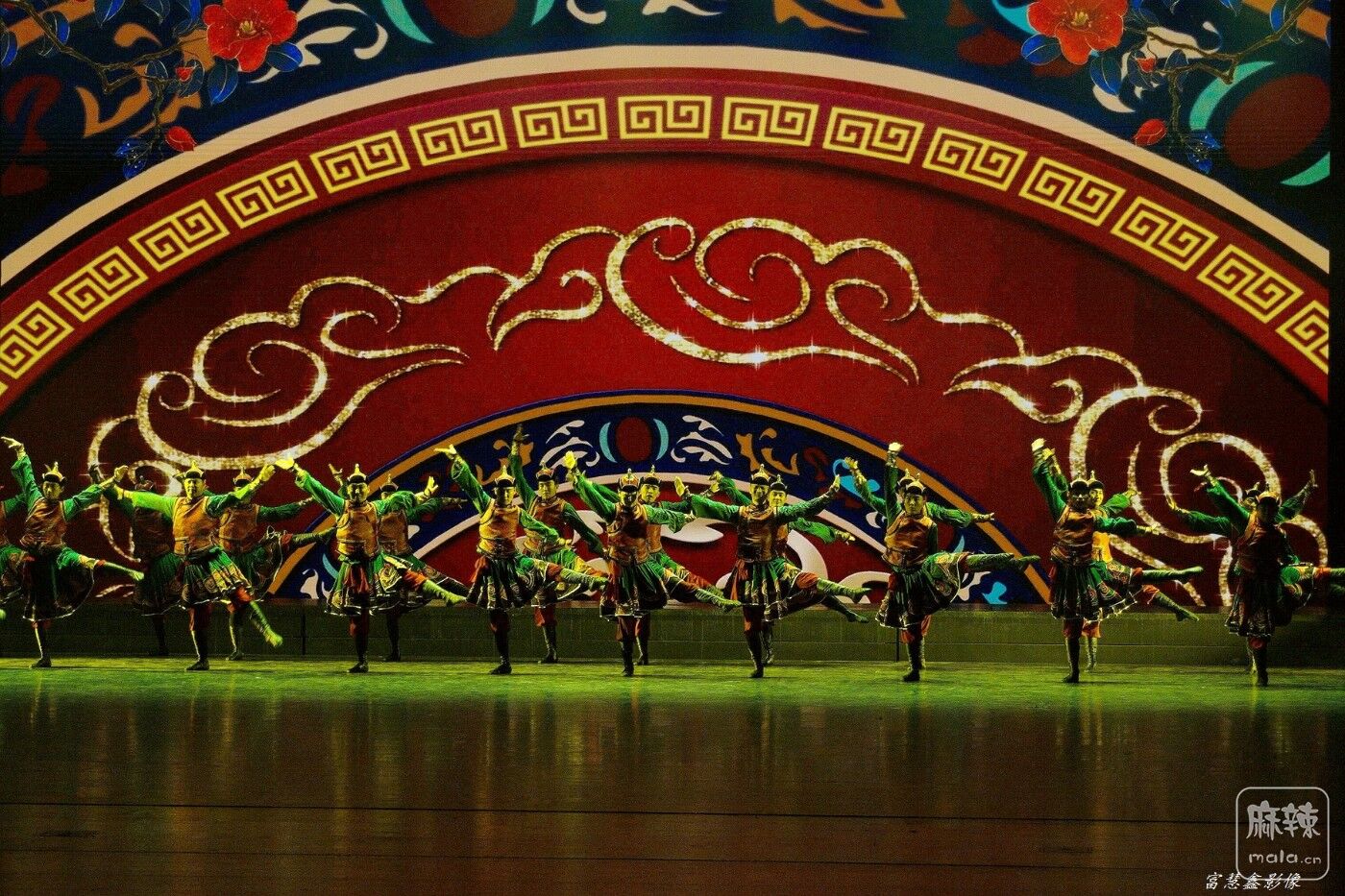 DSC00325_.jpg