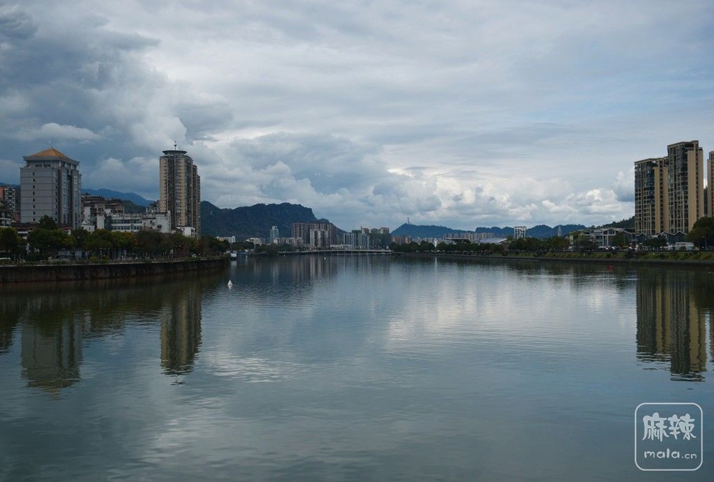 01.jpg