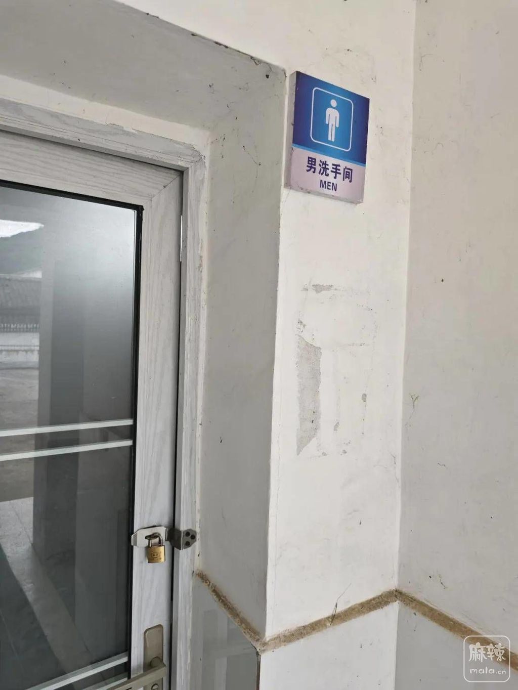 f6a29ab4c15b40e89418ff8c584cf995.jpeg