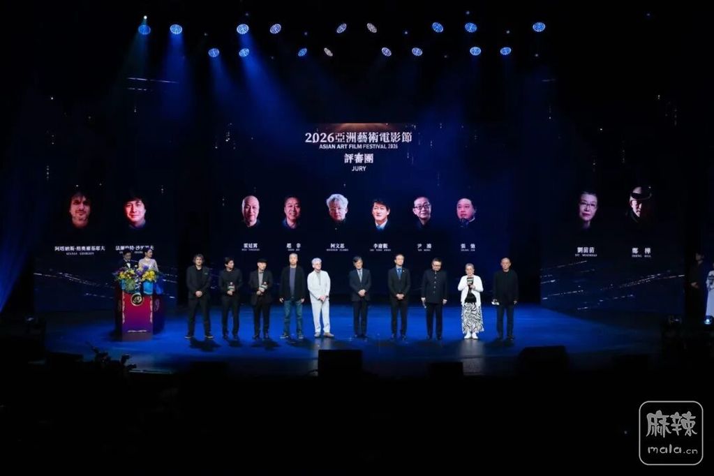b3c86b182af544eda03db70656df906f~tplv-tt-origin-web:gif.jpeg