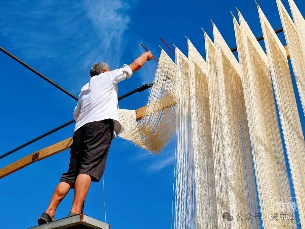 640