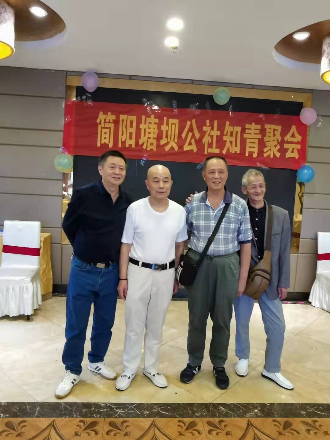 105046j8zkh8he58rihi91.jpg