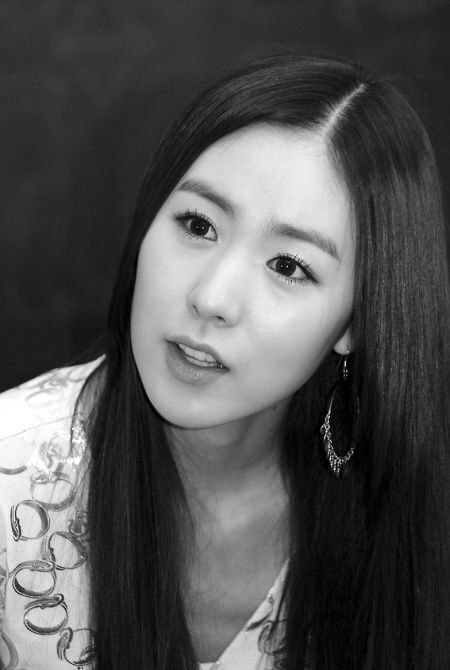 简美妍:我已经29岁了 再叫甜心公主有点不合适