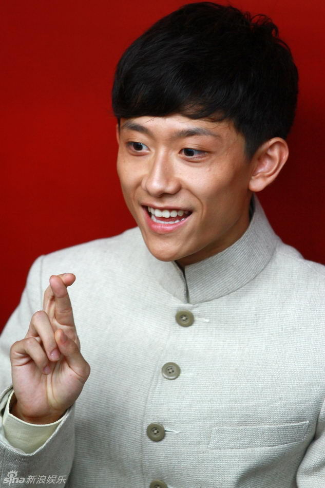 《建党伟业》发布会 周迅汤唯叶璇带妆出席(多图)