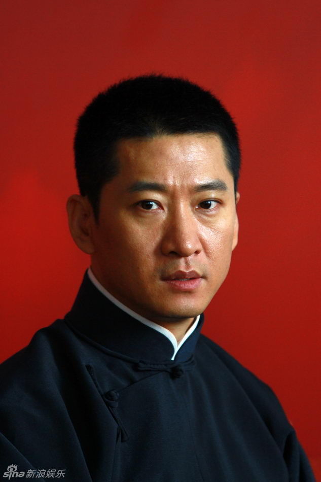 周杰饰演李汉俊