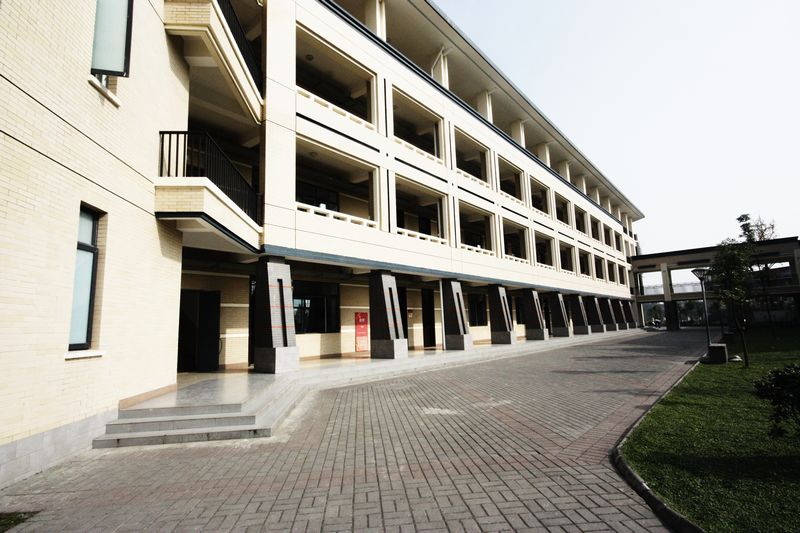 风景这边独好——都江堰市聚源中学